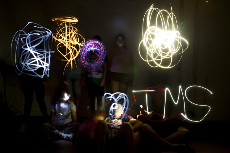 iicursofotografiapara-jovenes_lightpainting-10 II Curso de fotografia para jovenes